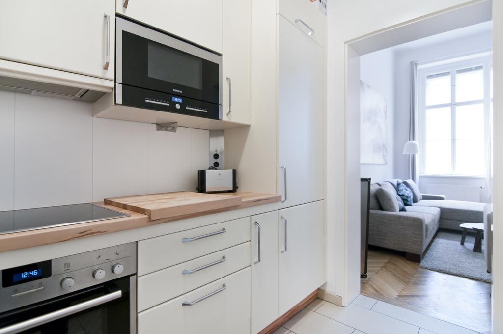 Heymi Apartments Oper Viena Quarto foto